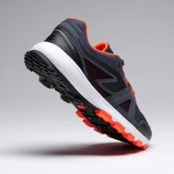 CHAUSSURES RUNNING & ATHLÉTISME ENFANT KIPRUN GRIP GRISES ET NOIRES ORANGES FLUO -Magasin De Plein Air chaussures running and athletisme enfant kiprun grip grises et noires oranges fluo 5