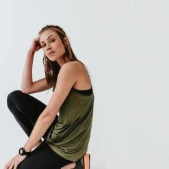 Kalenji Débardeur Running Léger Femme - Light Kaki -Magasin De Plein Air debardeur running leger femme light kaki 3