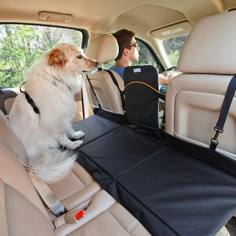 Kurgo EXTENSION DE BANQUETTE ARRIERE (POUR LE CONFORT DE VOTRE CHIEN EN VOITURE) 3 Kurgo EXTENSION DE BANQUETTE ARRIERE (POUR LE CONFORT DE VOTRE CHIEN EN VOITURE) – Image 3