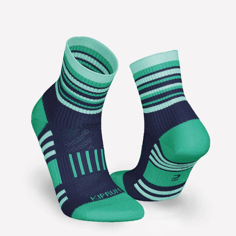LotX2 De Chaussettes Running Confort Enfant - KIPRUN 500 Mid Marine Et Rayé Vert 3 LotX2 De Chaussettes Running Confort Enfant - KIPRUN 500 Mid Marine Et Rayé Vert – Image 3