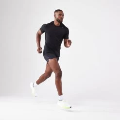 T-shirt De Running Sans Couture Homme - KIPRUN Run 500 Confort Noir 12 T-shirt De Running Sans Couture Homme - KIPRUN Run 500 Confort Noir -Magasin De Plein Air t shirt de running sans couture homme kiprun run 500 confort noir 5
