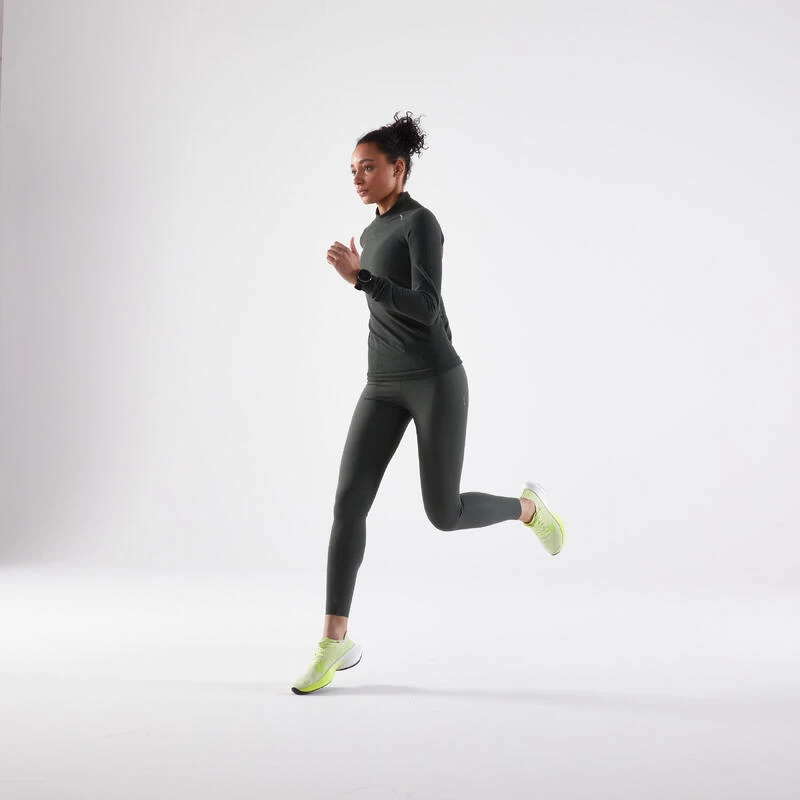 TEE SHIRT MANCHES LONGUES RUNNING SANS COUTURES FEMME - KIPRUN SKINCARE KHAKI 2 TEE SHIRT MANCHES LONGUES RUNNING SANS COUTURES FEMME - KIPRUN SKINCARE KHAKI â Image 2